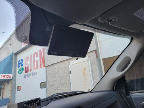 Used 2017 RAM 5500 Tradesman w/ Power & Remote Entry Group image 33