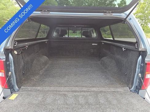 Used 2014 GMC Sierra 1500 SLT w/ All-Terrain Package AWD/4WD image 5