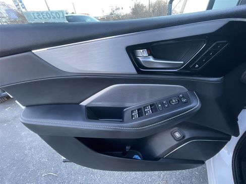 Used 2025 Acura MDX SH-AWD w/ Technology Package image 12