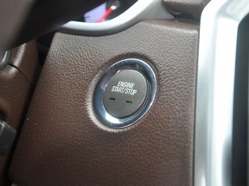 Used 2010 Cadillac SRX Premium image 40