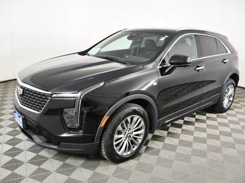 Used 2025 Cadillac XT4 Premium Luxury AWD/4WD image 10