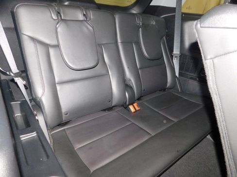 Used 2022 Ford Explorer XLT w/ Equipment Group 202A image 17