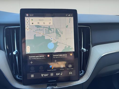 New 2026 Volvo XC60 B5 Plus w/ Protection Package Premier image 9