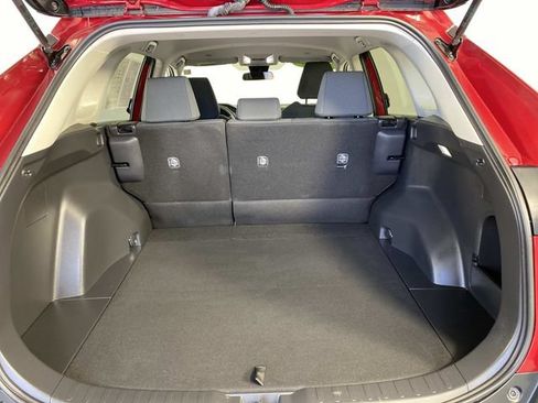 Used 2025 Toyota RAV4 LE AWD/4WD image 10