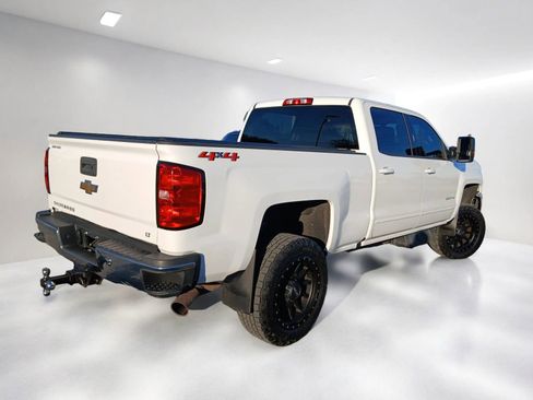 Used 2018 Chevrolet Silverado 2500 LT AWD/4WD image 5