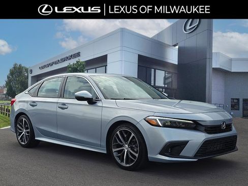 Used 2022 Honda Civic Touring image 1