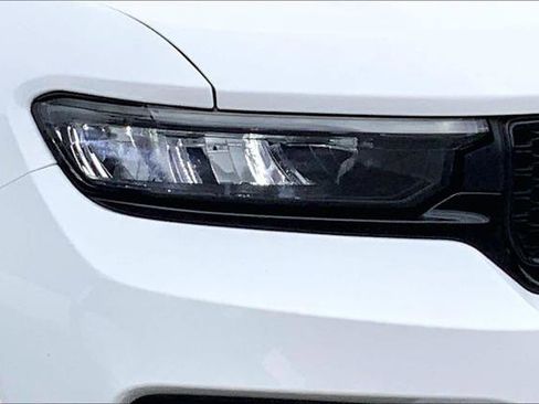 Certified 2023 Jeep Grand Cherokee Altitude image 24