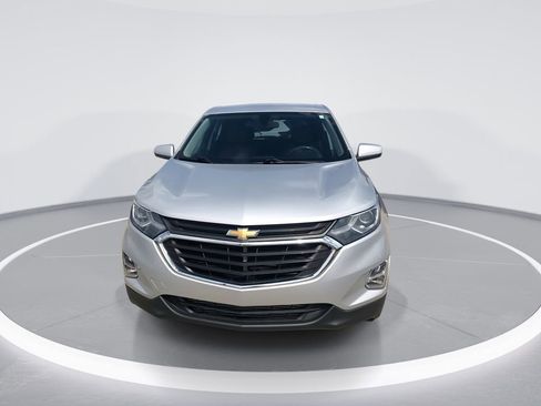 Used 2018 Chevrolet Equinox LT image 3