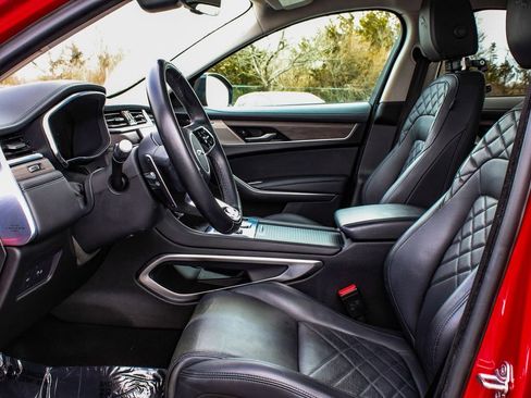 Used 2021 Jaguar F-PACE S image 31