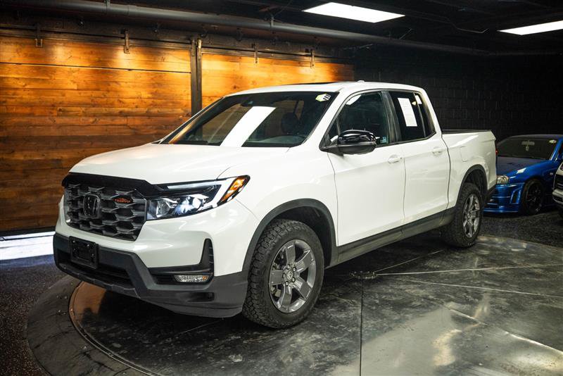 Used 2024 Honda Ridgeline TrailSport image 2