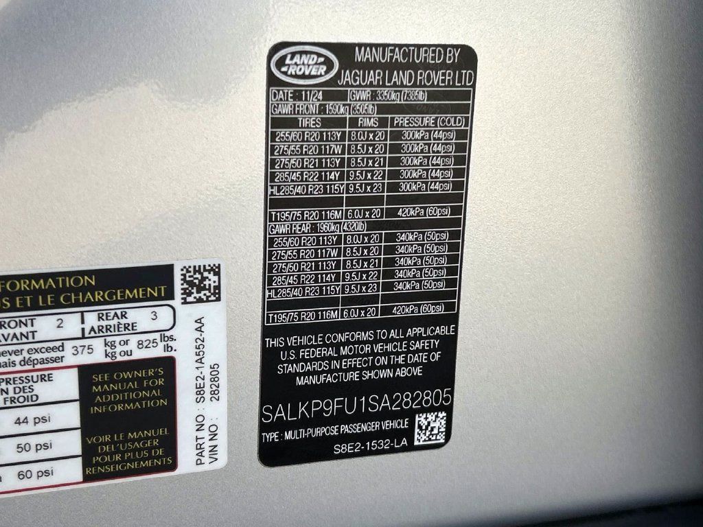 Used 2025 Land Rover Range Rover SE AWD/4WD image 10