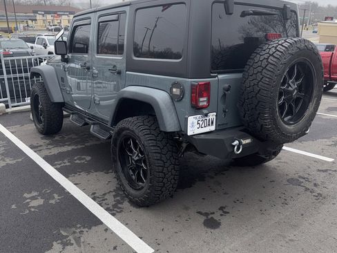 Used 2015 Jeep Wrangler Unlimited Sport w/ Quick Order Package 24S image 2