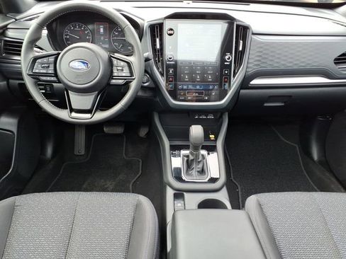 Used 2025 Subaru Forester Premium AWD/4WD image 13