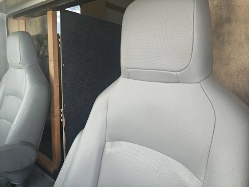 Used 2022 Ford E-350 and Econoline 350 Super Duty w/ Power Windows & Locks Group RWD image 7