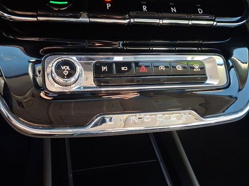 Used 2024 Lincoln Corsair Premiere w/ Equipment Group 101A image 16