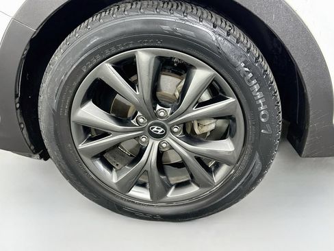 Used 2018 Hyundai Santa Fe Sport w/ 2.0T Ultimate Tech Package 05 AWD/4WD image 33