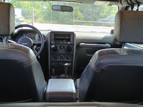 Used 2008 Jeep Wrangler X AWD/4WD image 18
