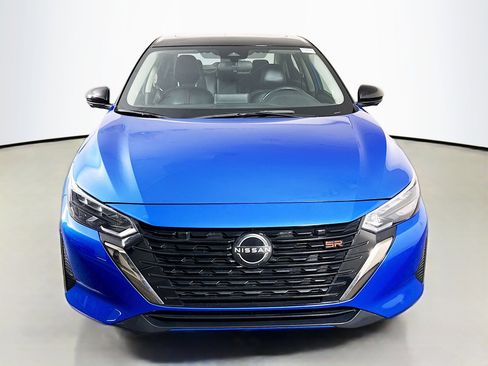 Used 2024 Nissan Sentra SR w/ SR Premium Package FWD image 2