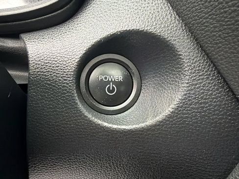 Used 2024 Toyota Corolla Cross AWD Hybrid w/ Moonroof Package image 30