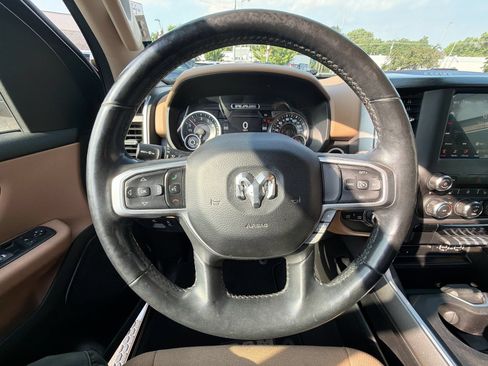 Used 2019 RAM 1500 Big Horn AWD/4WD image 23