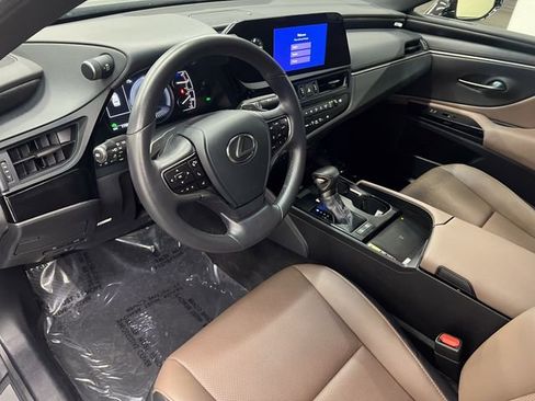 Certified 2025 Lexus ES 300h w/ Premium Package FWD image 15