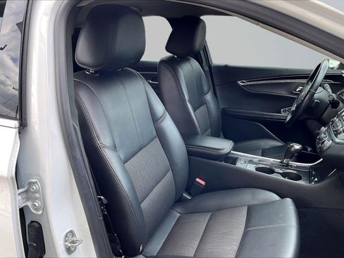 Used 2020 Chevrolet Impala LT FWD image 7