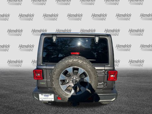 Used 2021 Jeep Wrangler Unlimited Sahara image 9