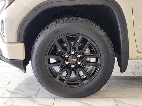 Used 2026 GMC Sierra 1500 Pro w/ Graphite Edition AWD/4WD image 10