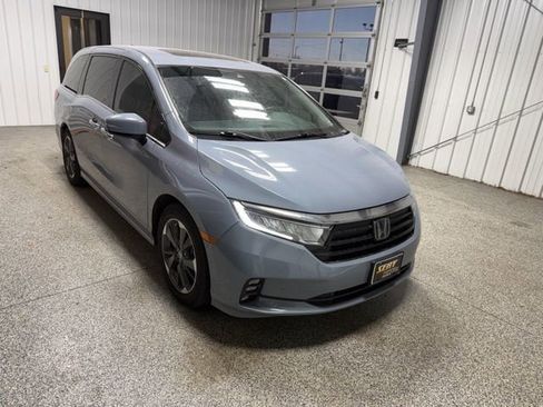 Used 2023 Honda Odyssey Elite image 16