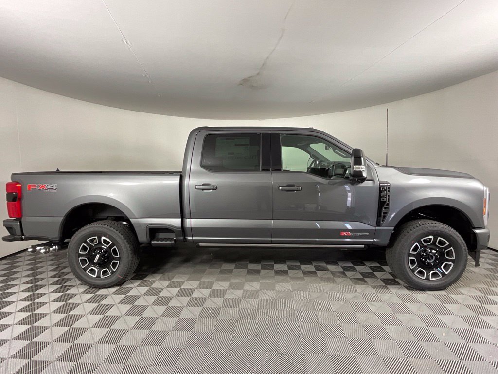New 2026 Ford F350 Platinum AWD/4WD image 2