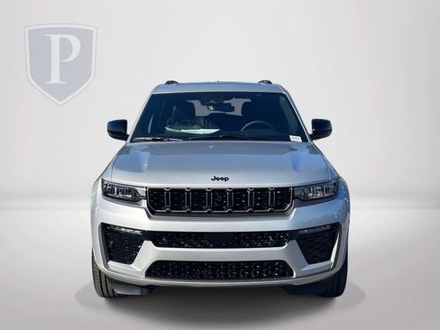 New 2026 Jeep Grand Cherokee Limited AWD/4WD image 3