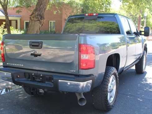 Used 2013 Chevrolet Silverado 2500 LTZ w/ LTZ Plus Package AWD/4WD image 6