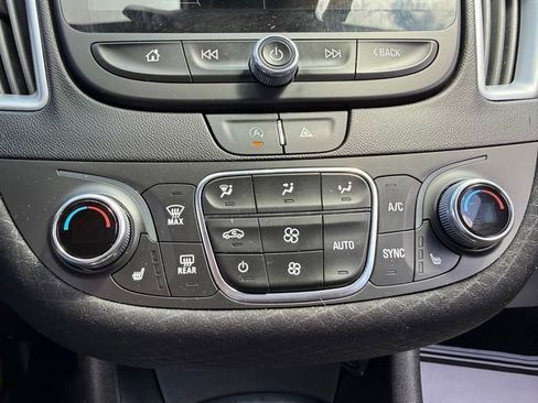 Used 2023 Chevrolet Malibu LT FWD image 20