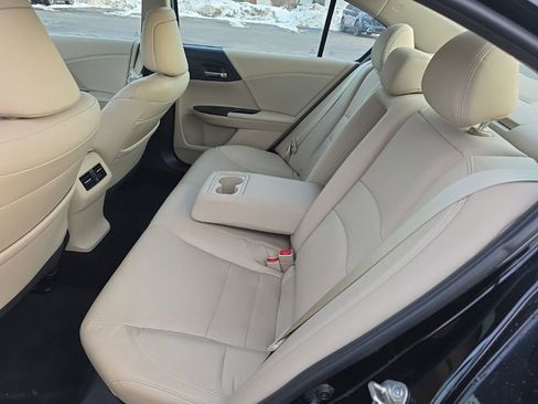 Used 2017 Honda Accord EX-L image 22
