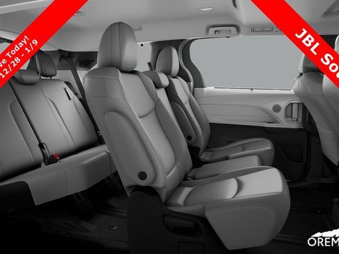 New 2026 Toyota Sienna XLE image 24