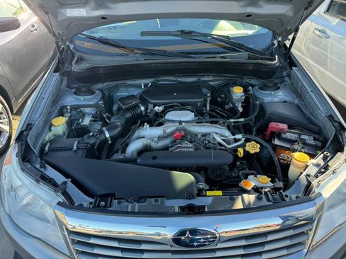 Used 2010 Subaru Forester 2.5X Limited AWD/4WD image 17