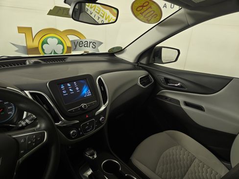 Used 2018 Chevrolet Equinox LS FWD image 23