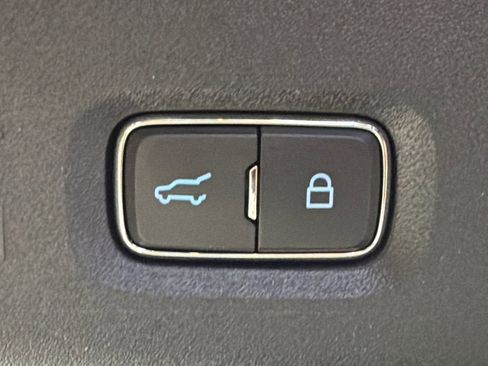 Used 2025 Ford Expedition Max Platinum w/ Driver's Package image 21