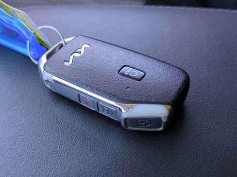 Certified 2023 Kia Sorento S w/ Panoramic Sunroof Package image 30