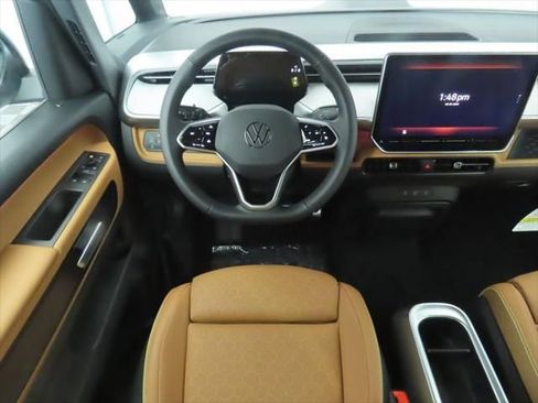 New 2025 Volkswagen ID. Buzz Pro S image 10