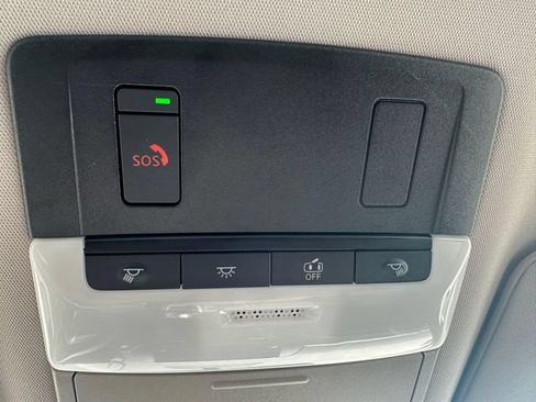Used 2025 Nissan Altima 2.5 SV FWD image 18