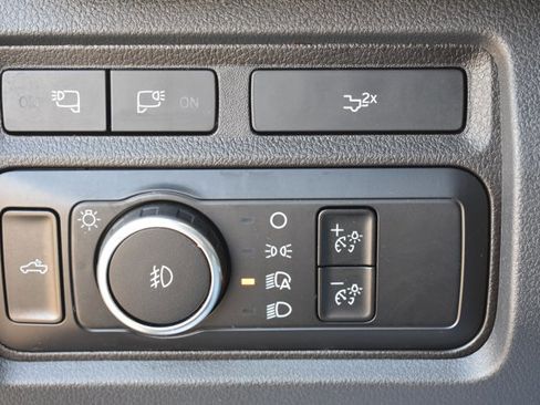 Used 2024 Ford F250 Lariat w/ Chrome Package image 30