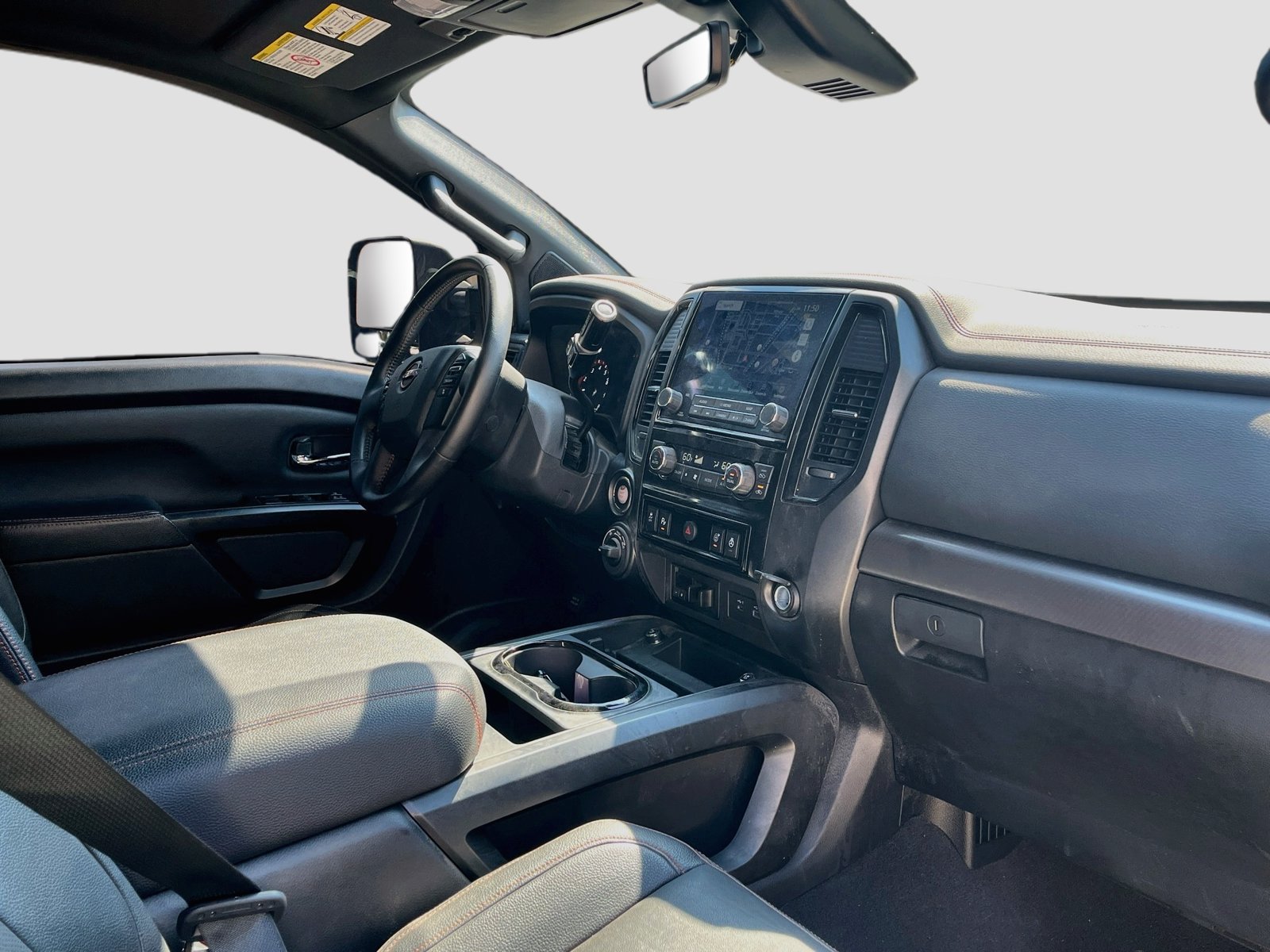 Used 2024 Nissan Titan PRO-4X w/ Pro-4x Convenience Package AWD/4WD image 31