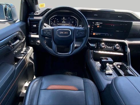 Certified 2023 GMC Sierra 1500 AT4 w/ AT4 Premium Package AWD/4WD image 6