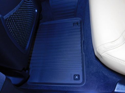 Used 2026 Volvo V90 B6 Cross Country Ultra image 71