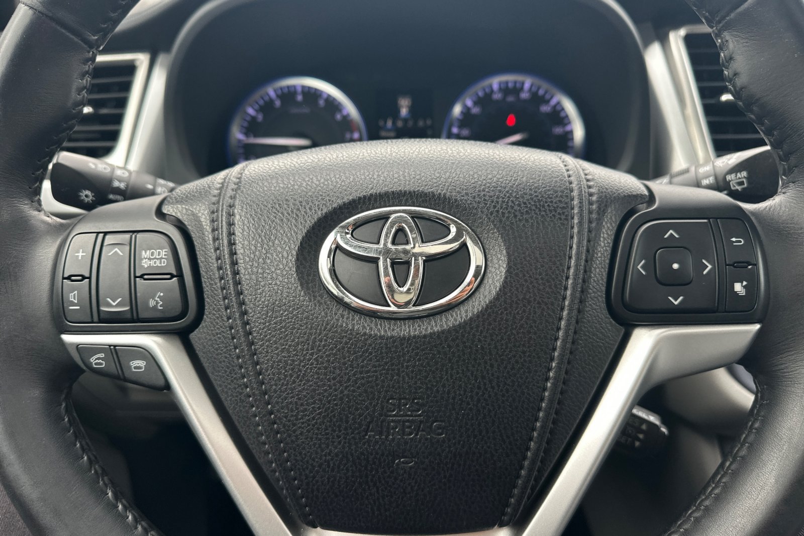 Used 2015 Toyota Highlander Limited FWD image 23