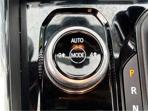 Certified 2024 GMC Canyon Elevation w/ Convenience Package image 29