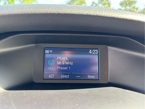 Used 2014 Ford Focus SE w/ Equipment Group 201A image 23