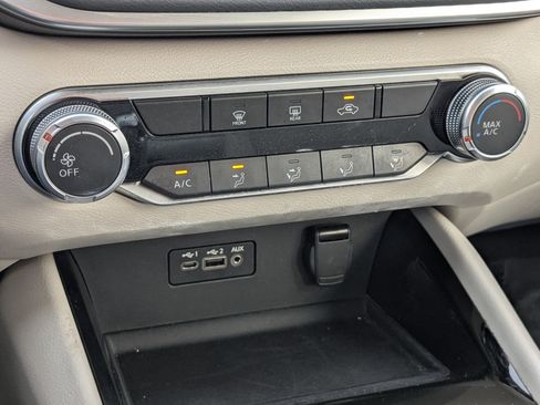 Used 2021 Nissan Altima 2.5 SV image 24