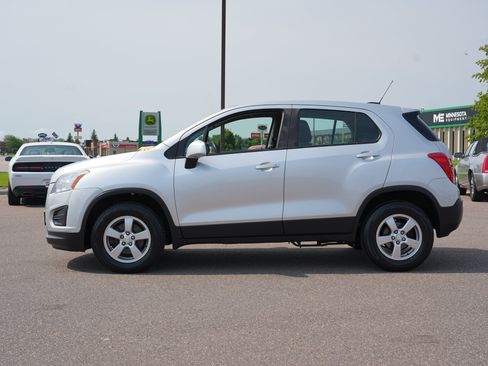 Used 2016 Chevrolet Trax LS AWD/4WD image 6